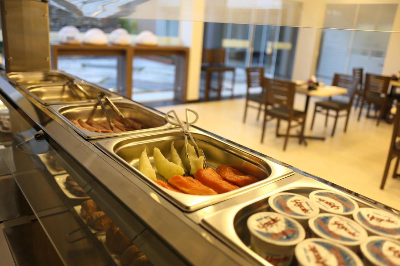 Nova Hotel Ciudad del Este Kültér fotó